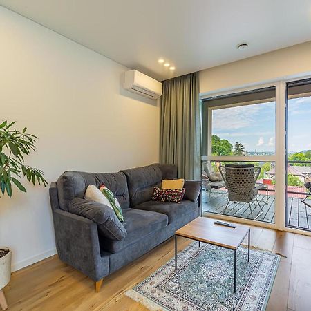 Sky Apartment With Free Parking And Balcony & Ac Kaunas Dış mekan fotoğraf