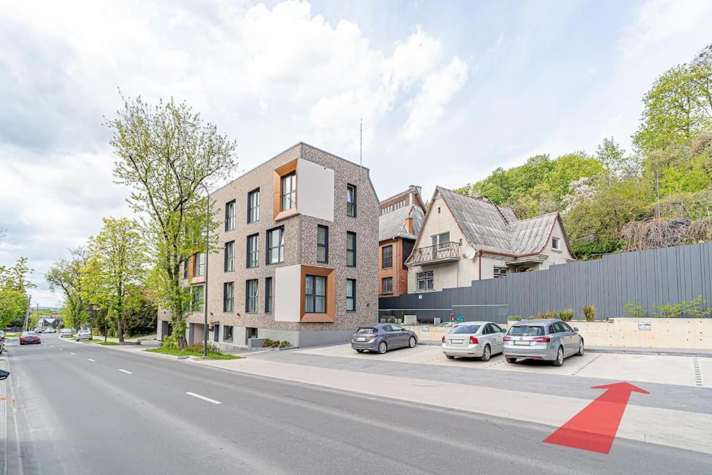 Sky Apartment With Free Parking And Balcony & Ac Kaunas Dış mekan fotoğraf
